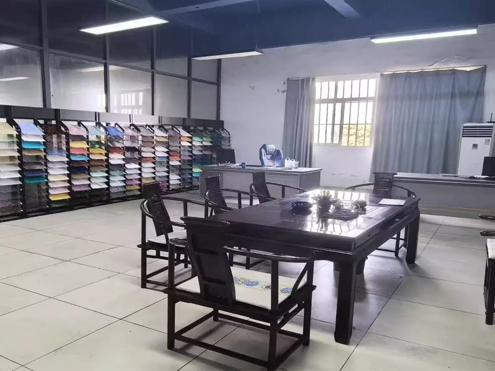 Specialized in acrylic sheet production, sales and acrylic products processing